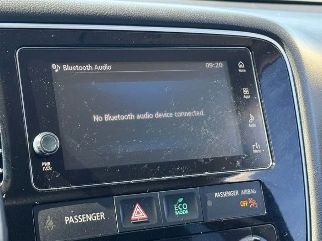 Used 2018  Mitsubishi SEL image 16
