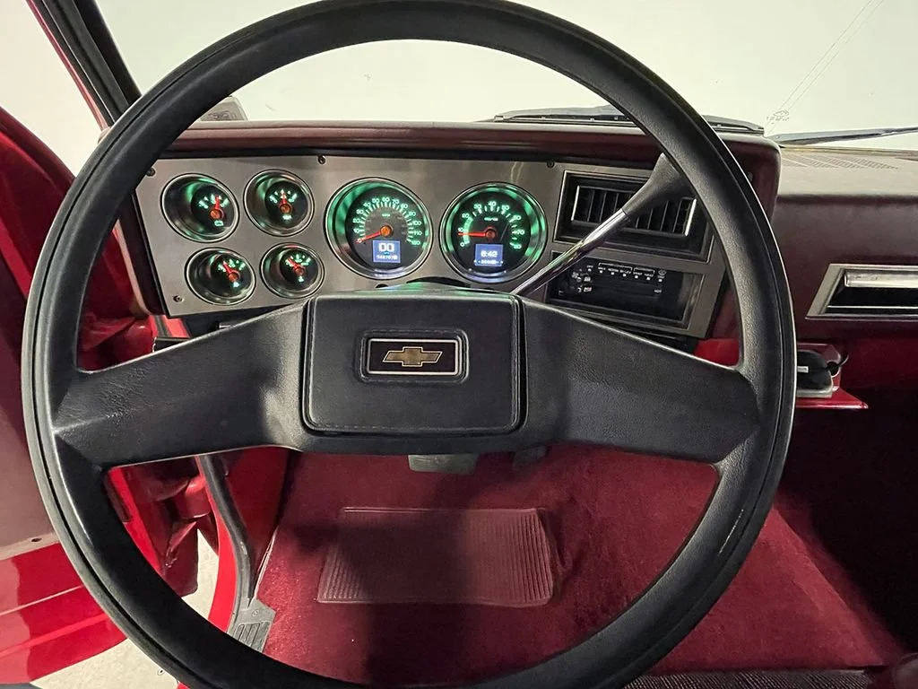Used 1985  Chevrolet NA image 64