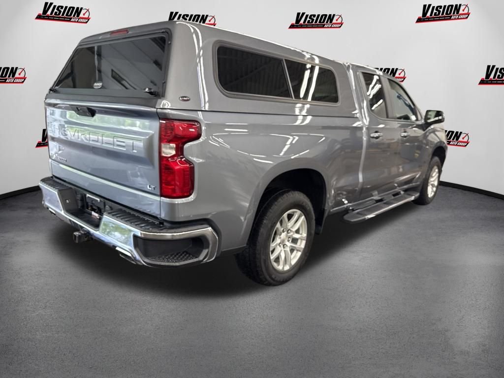 Used 2019 Gray Chevrolet LT image 5