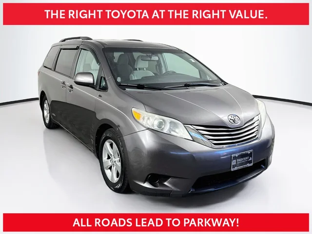 2016 Toyota Sienna LE