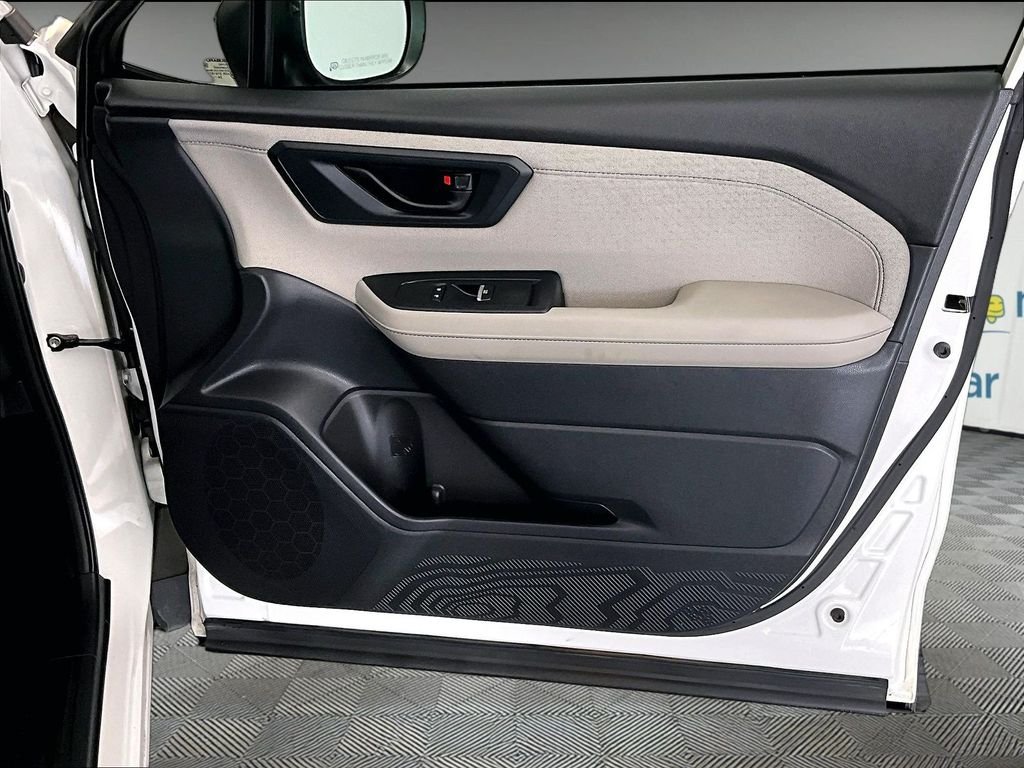 Used 2025 Crystal White Pearl Subaru Premium image 12