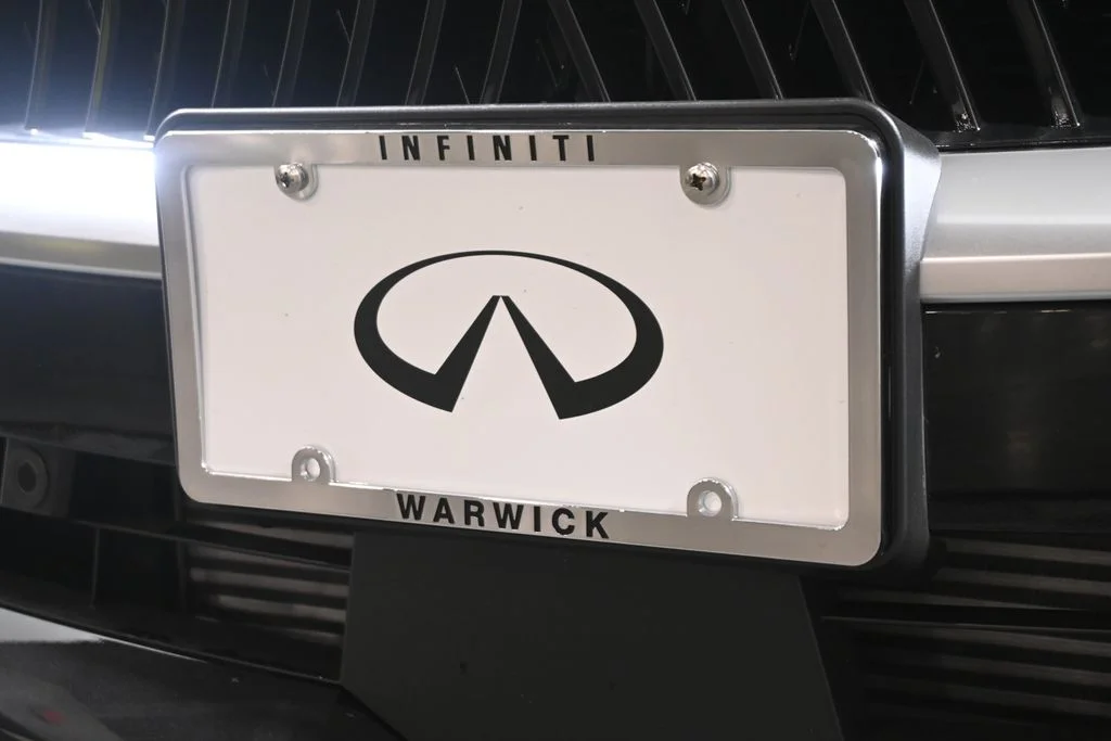 New 2027 Black INFINITI LUXE image 14