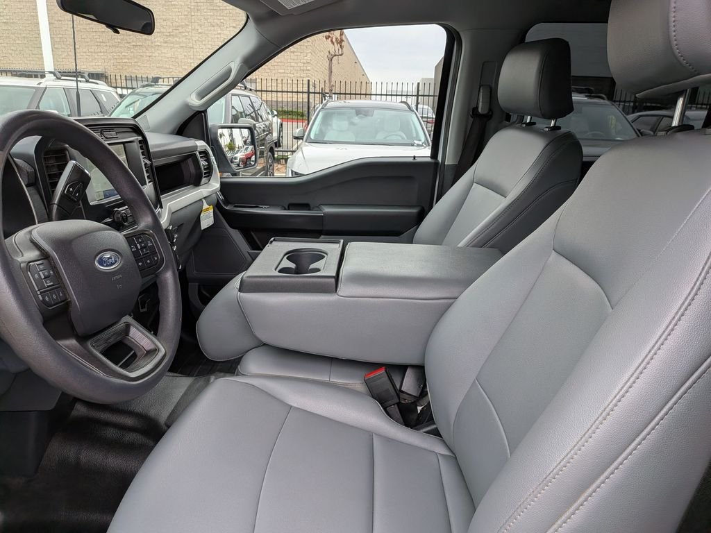 Used 2022 White Ford XL image 14