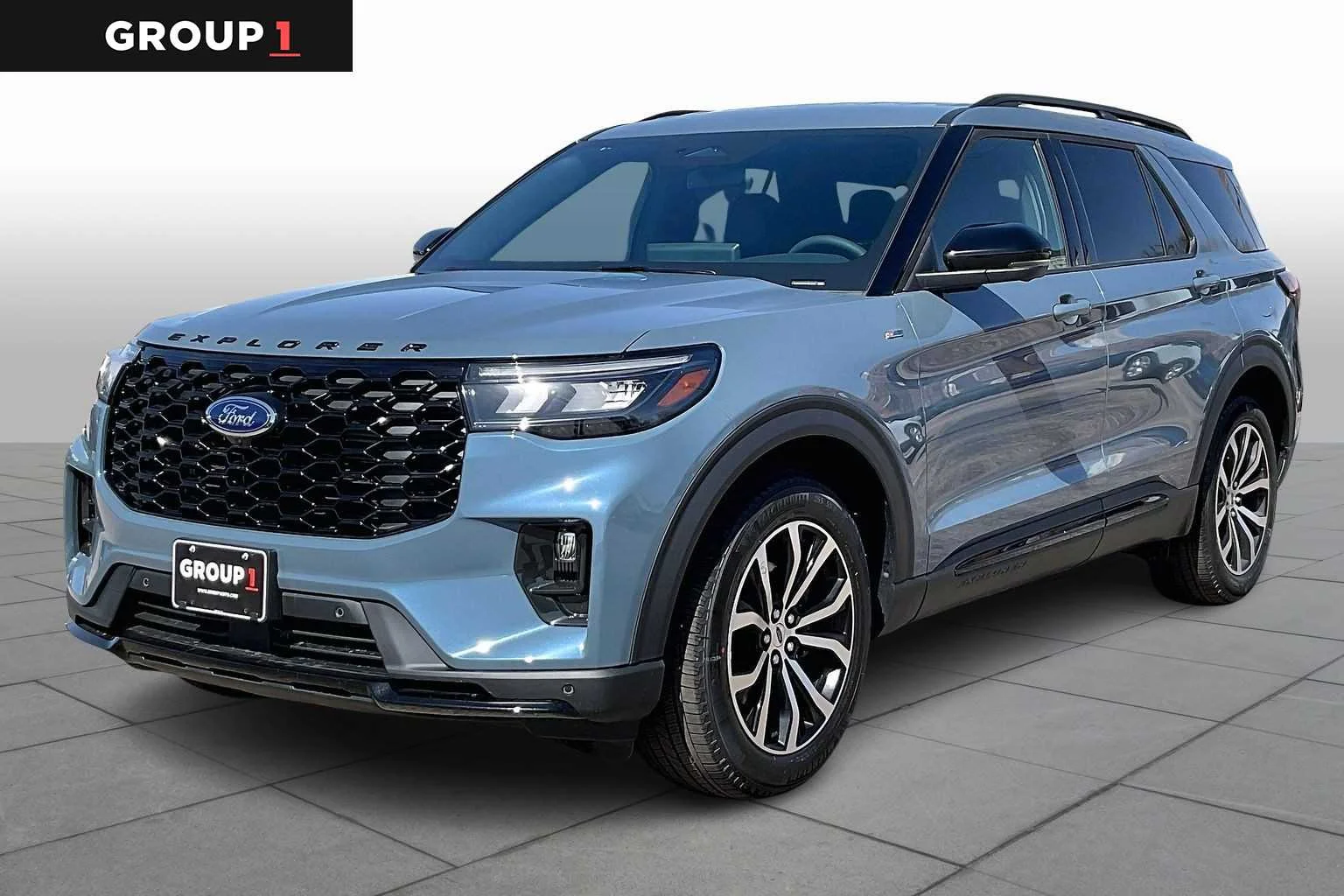 2026 Ford Explorer ST-LINE RWD's photo