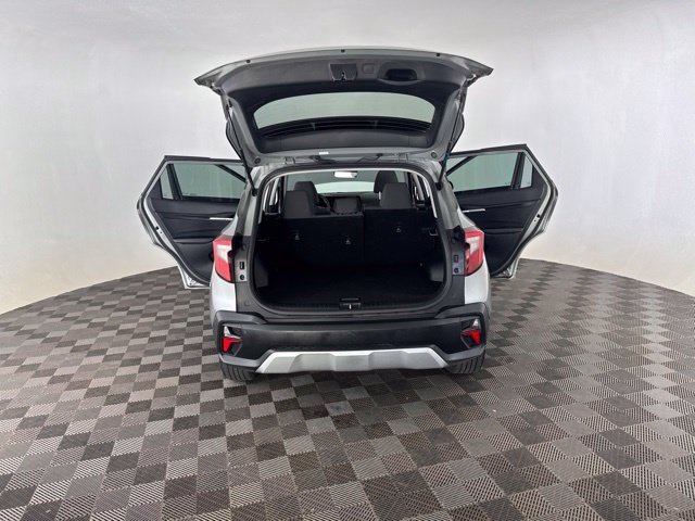 Used 2026  Kia LX image 17