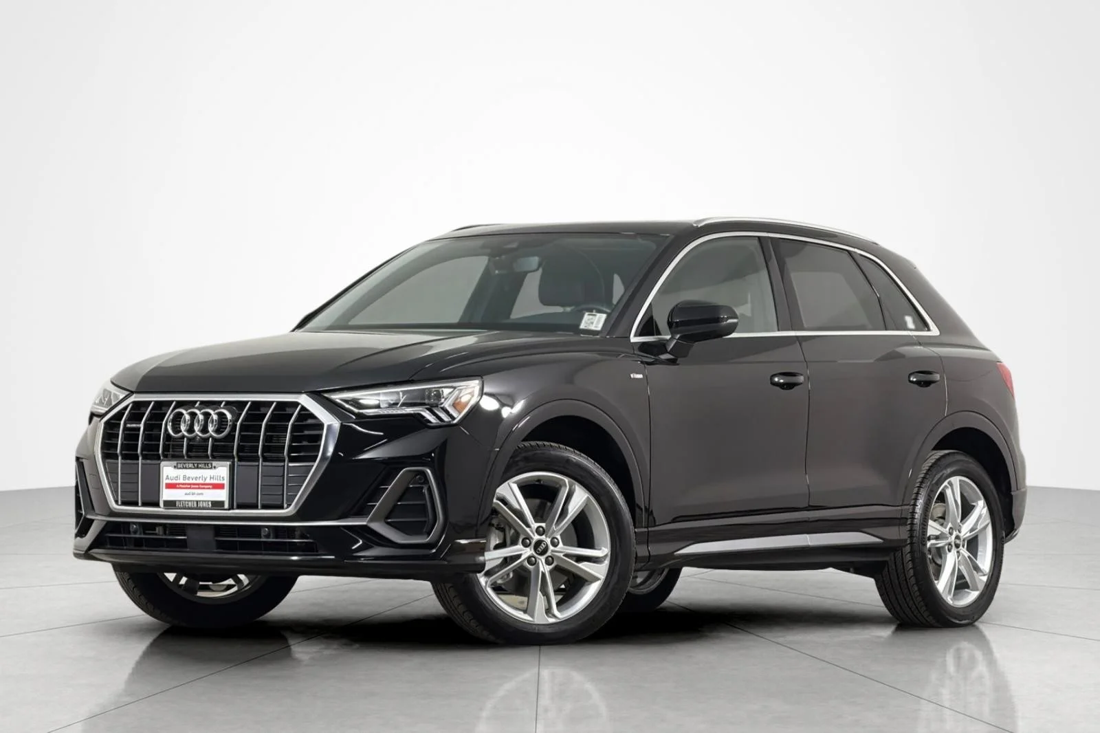 2024 Audi Q3 45 TFSI S Line Premium Plus quattro's photo