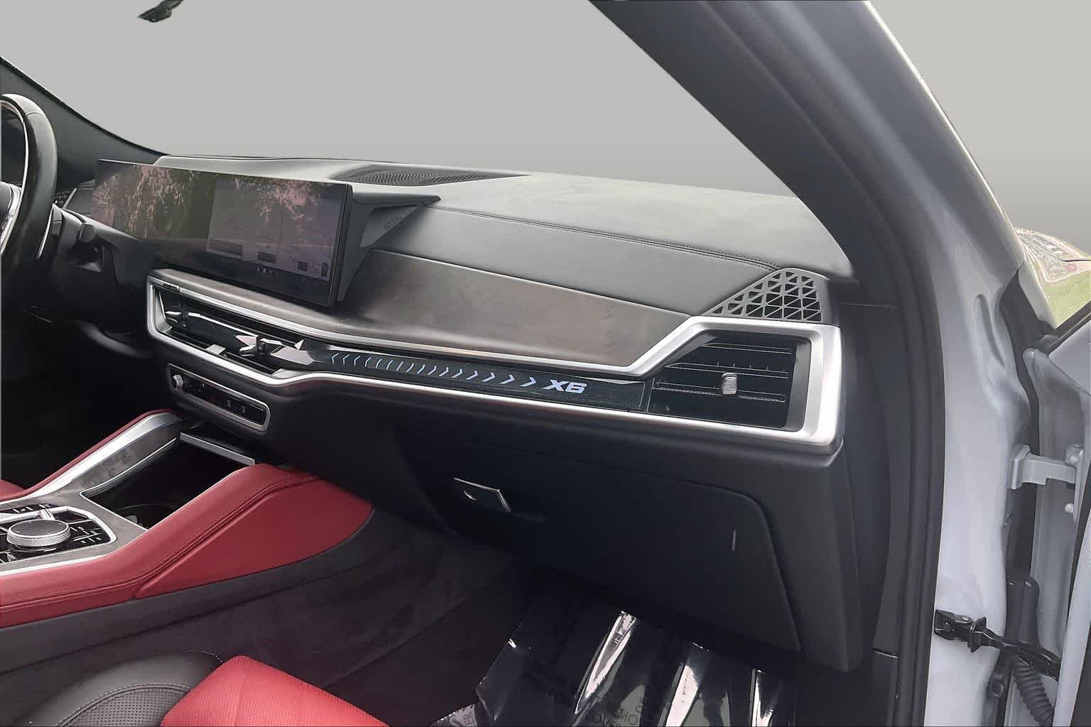 Used 2024 Brooklyn Grey Metallic BMW xDrive40i image 18