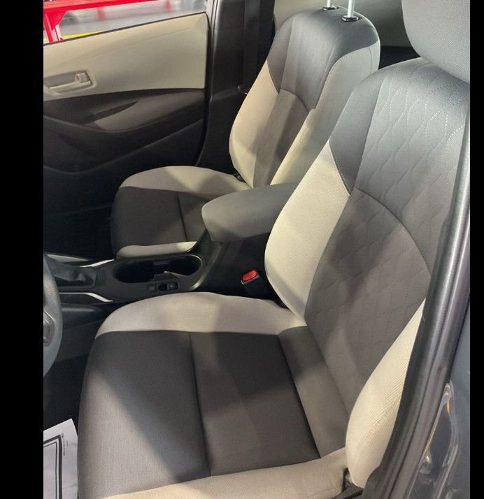 Used 2025  Toyota LE image 5