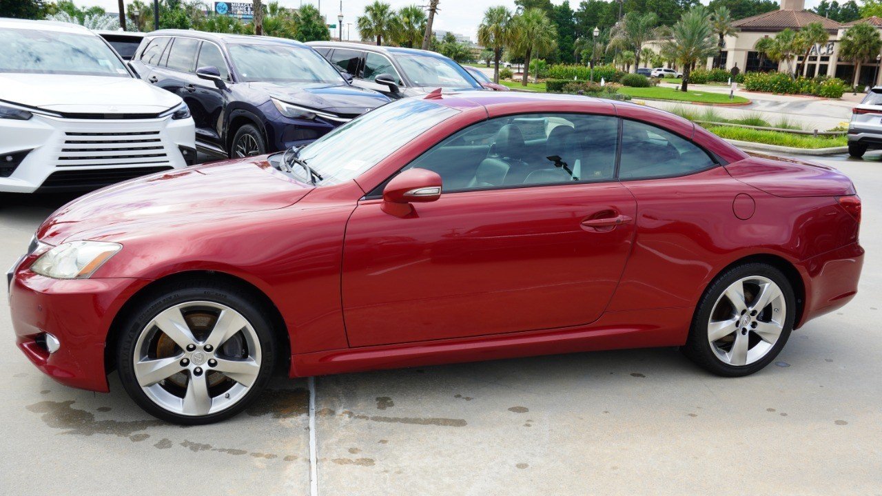 Used 2010 Red Lexus  image 5