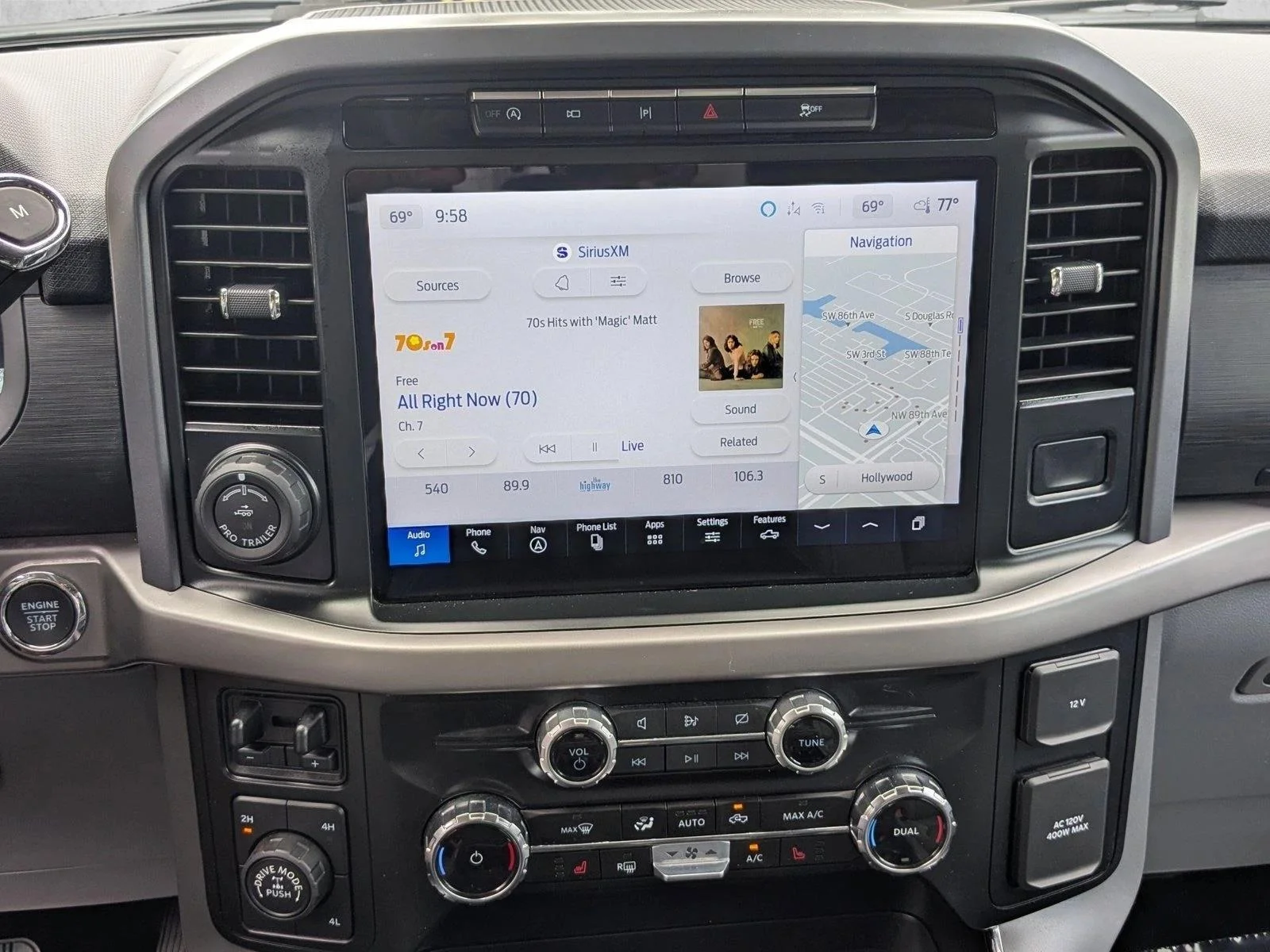 Used 2024 Oxford White Ford XLT image 15