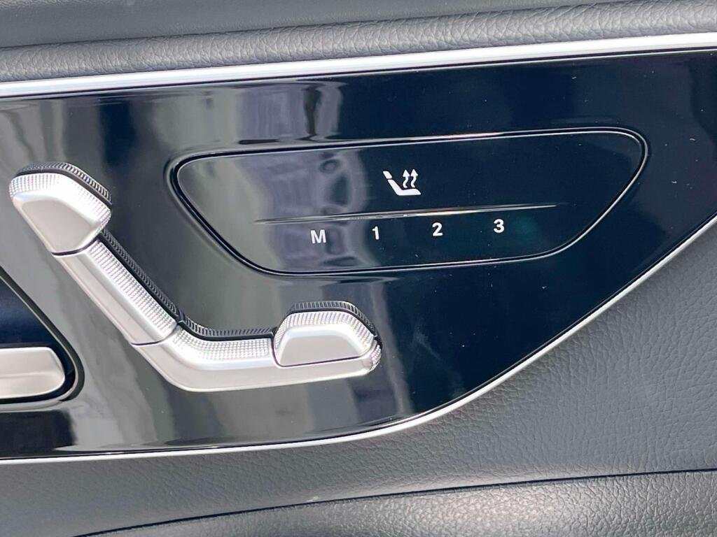 New 2026 Polar White Mercedes-Benz C 300 image 31