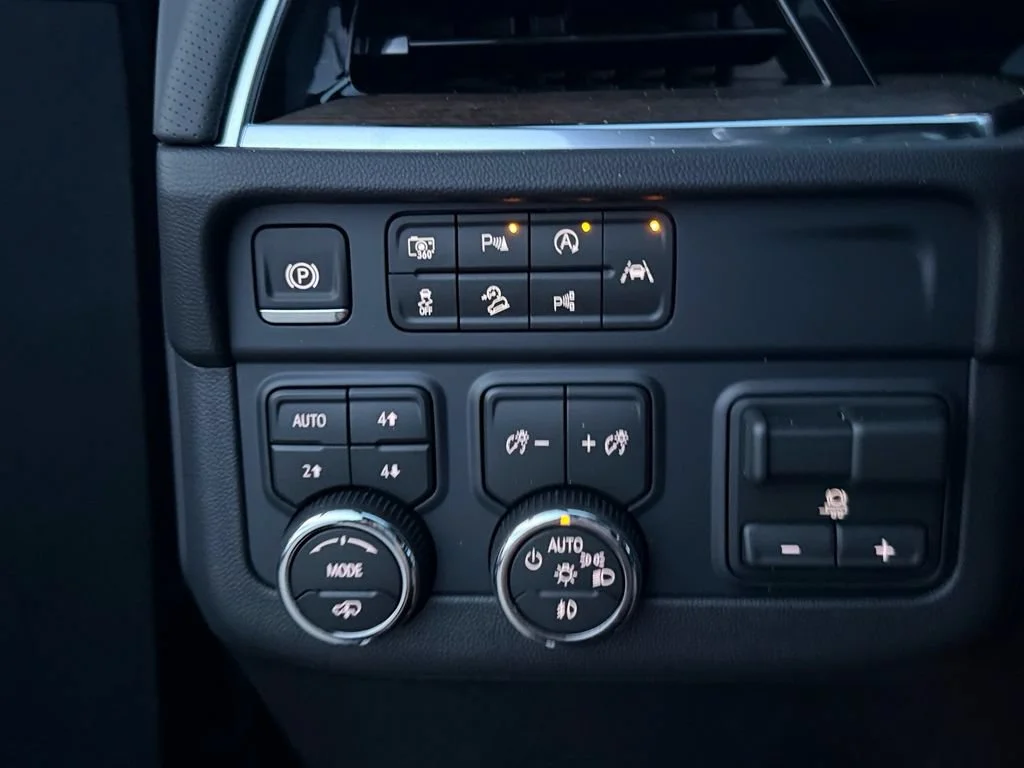 2026 Chevrolet Suburban High Country - Photo 19
