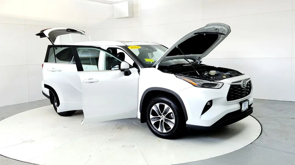 Certified Used 2024 Beige Toyota XLE image 12
