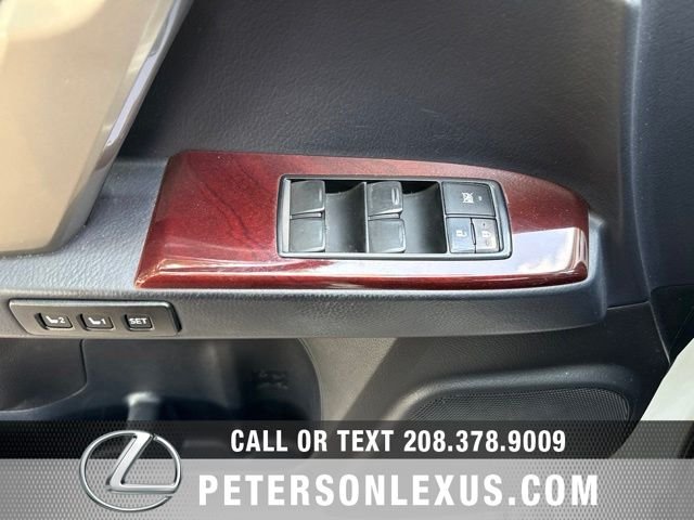 Used 2017  Lexus Luxury image 26