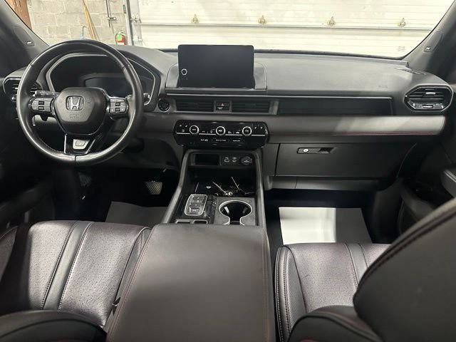 2025 Honda Pilot Black Edition - Photo 18