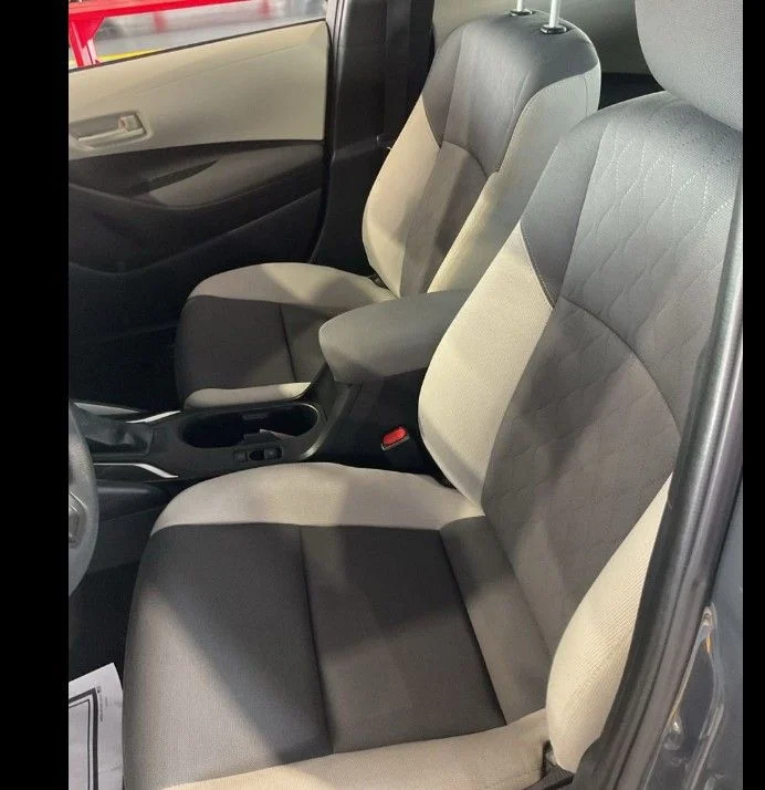 Used 2025  Toyota LE image 5