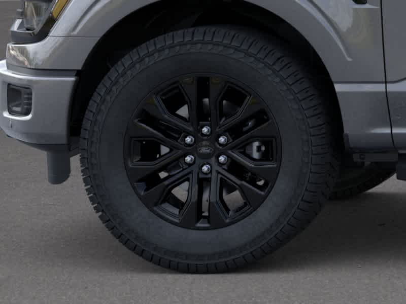 New 2026 Carbonized Gray Metallic Ford XLT image 19