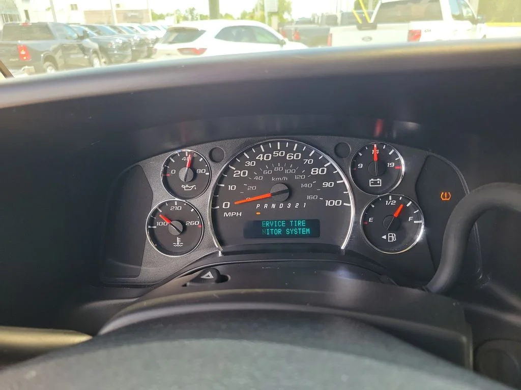 Used 2012 White GMC Work Van image 28