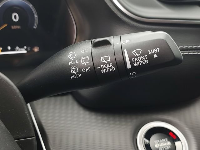 New 2026 Diamond Black Crystal Pearlcoat Jeep Laredo image 23