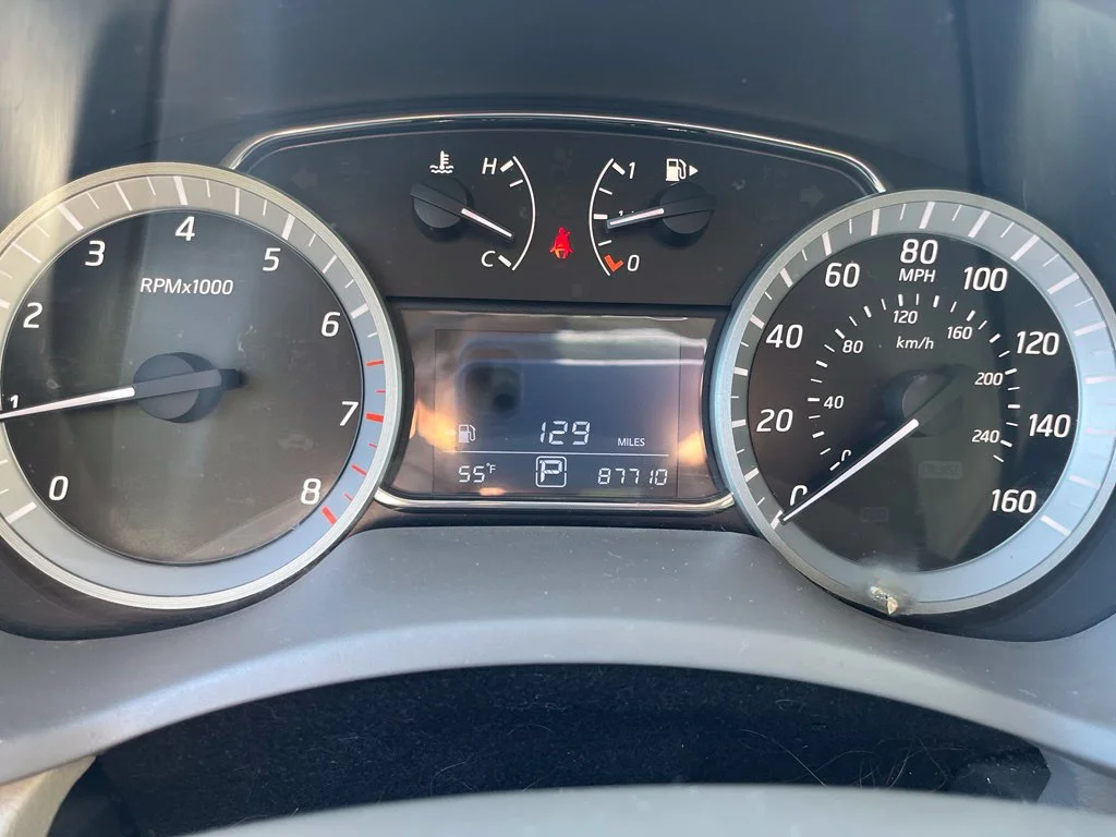 Used 2014 Blue Nissan SV image 9