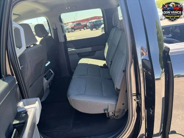 Used 2024 Black Ford XLT image 24