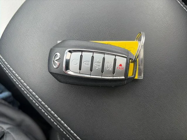 Used 2022 Grand Blue INFINITI LUXE image 30