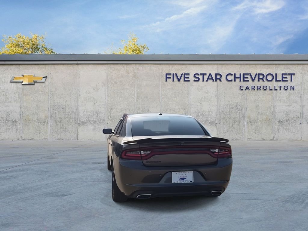 Used 2021 Gray Dodge SXT image 7
