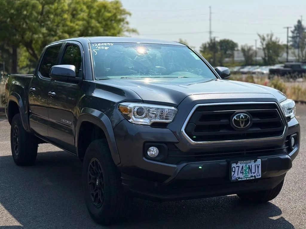 Used 2021 Gray Toyota SR5 image 7