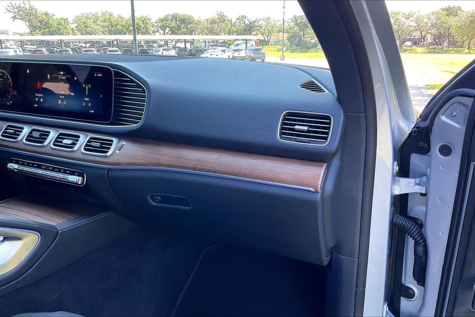 2025 Mercedes-Benz GLE GLE450 - Photo 18