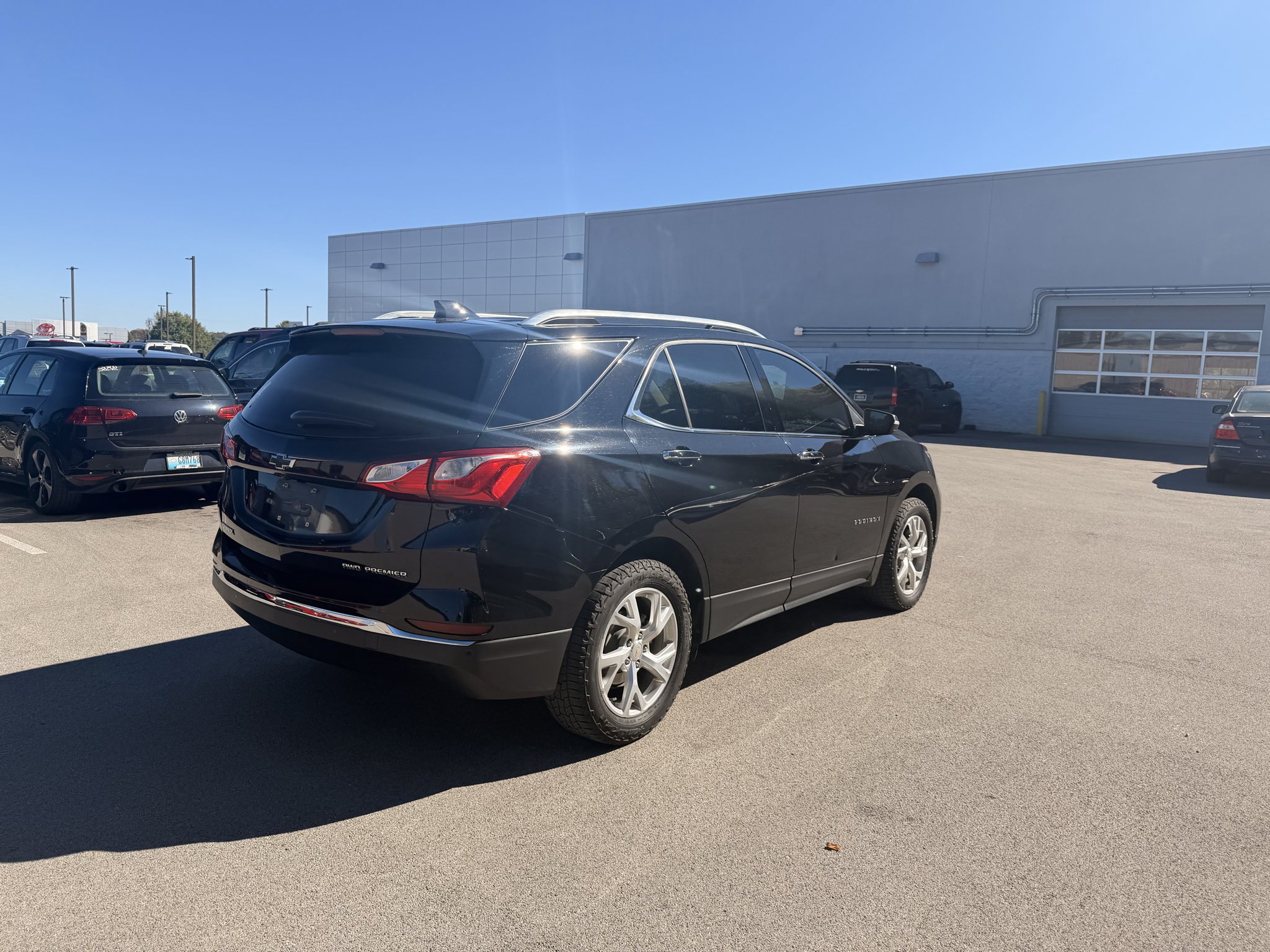 Used 2019 Mosaic Black Metallic Chevrolet Premier image 4