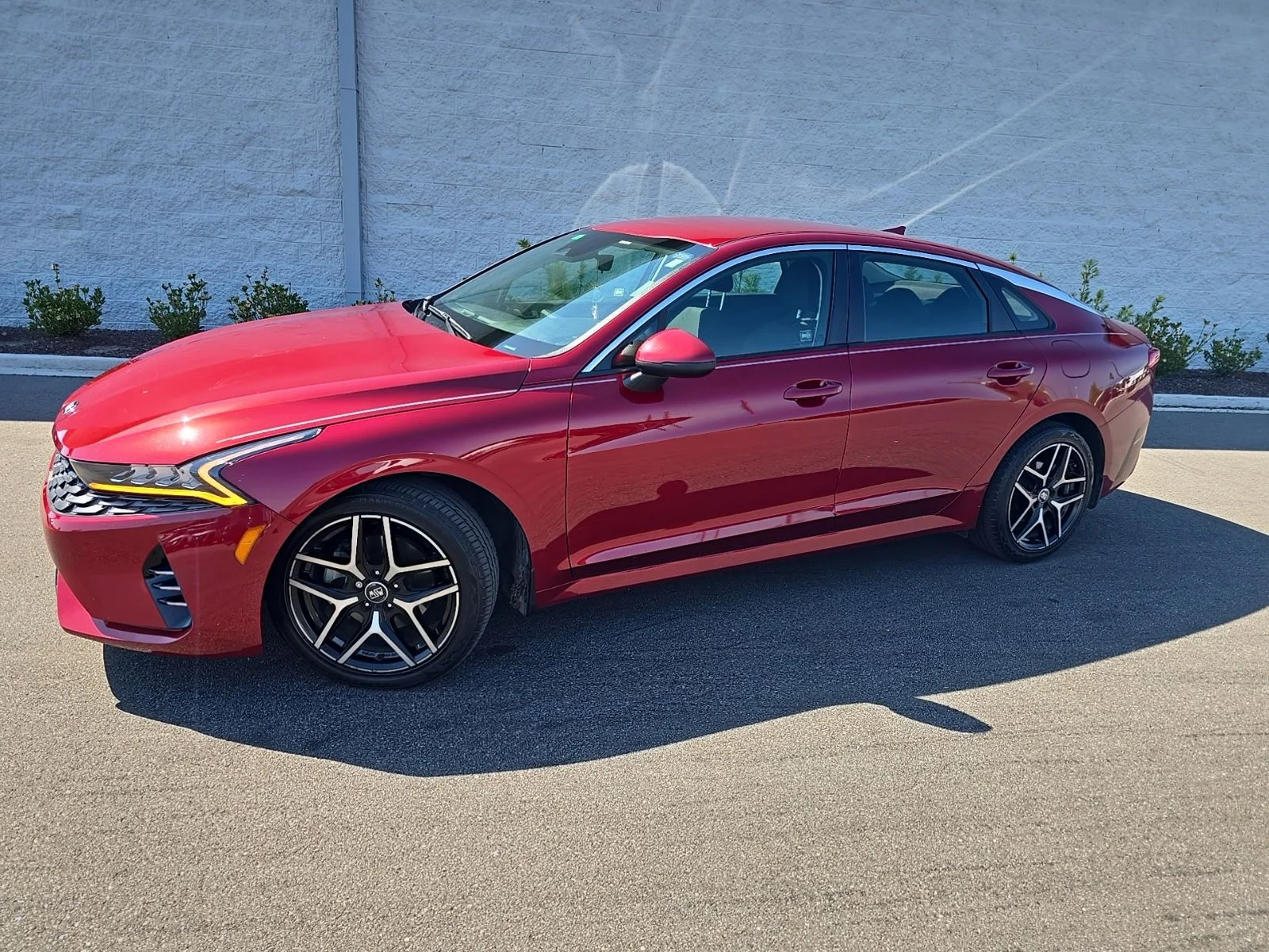 2021 Kia Optima LX FWD's photo