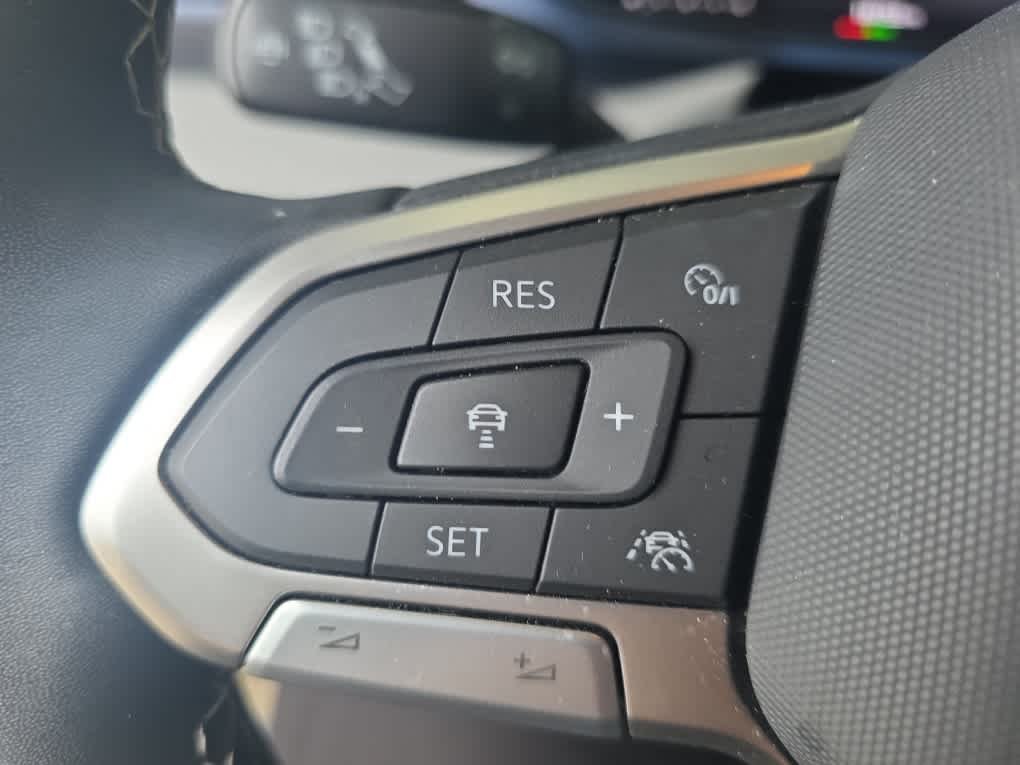 Certified Used 2023 Pure Gray Volkswagen SE image 9