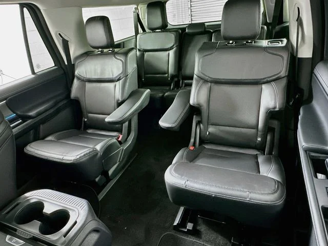 New 2027 Ford Expedition Max Platinum