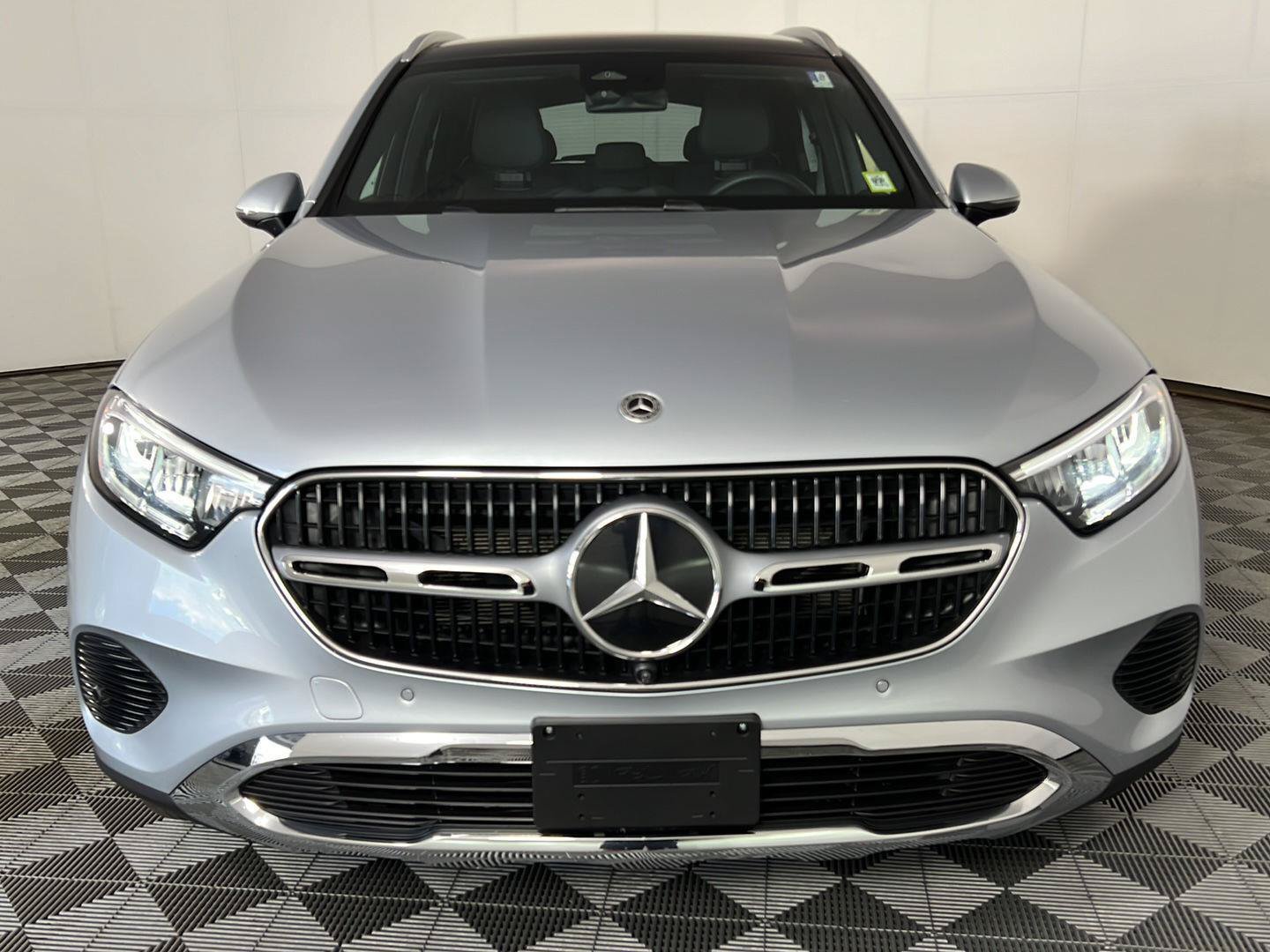 New 2026 Cirrus Silver Metallic Mercedes-Benz GLC 300 image 81