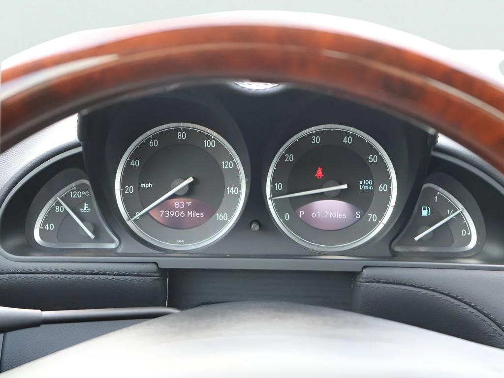 Used 2008 Iridium Silver Metallic Mercedes-Benz SL 550 image 30