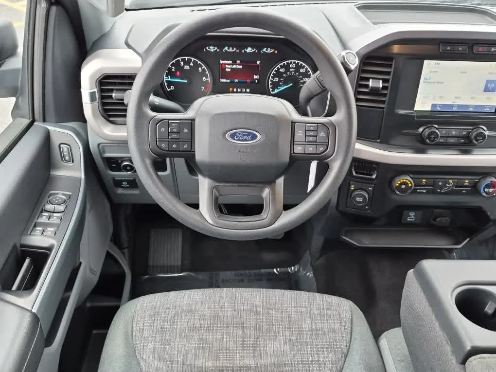 Certified Used 2023 Oxford White Ford XLT image 8