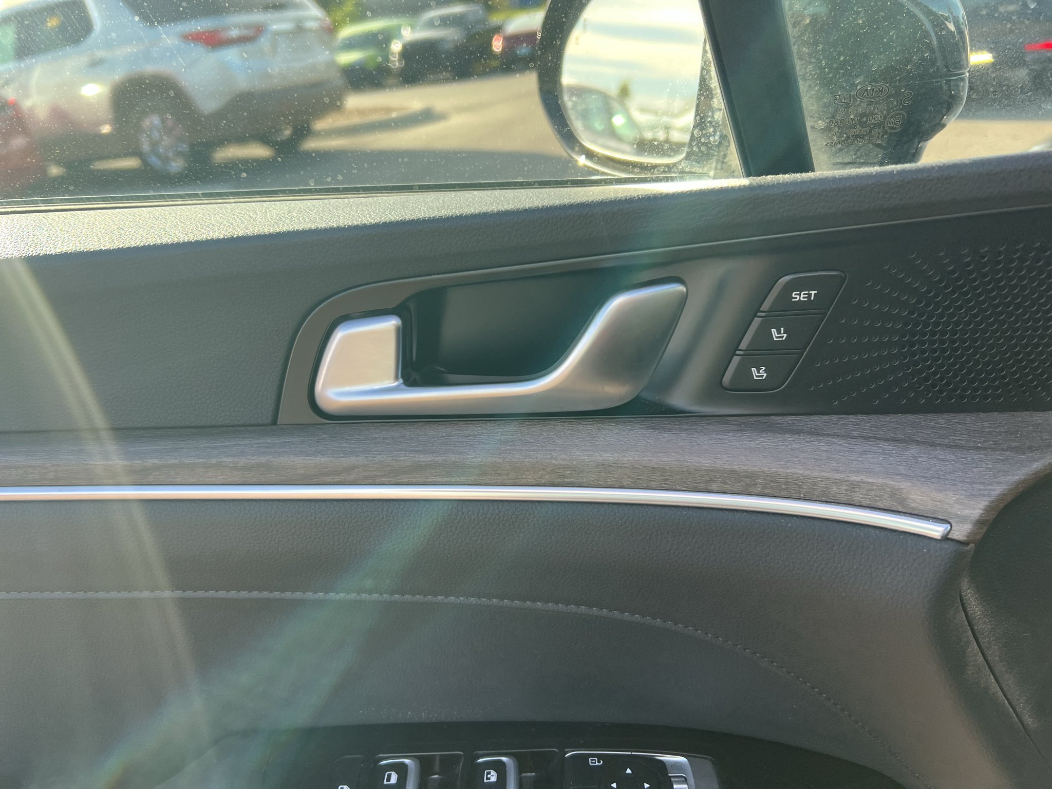 Used 2021 Ebony Black Kia EX image 9