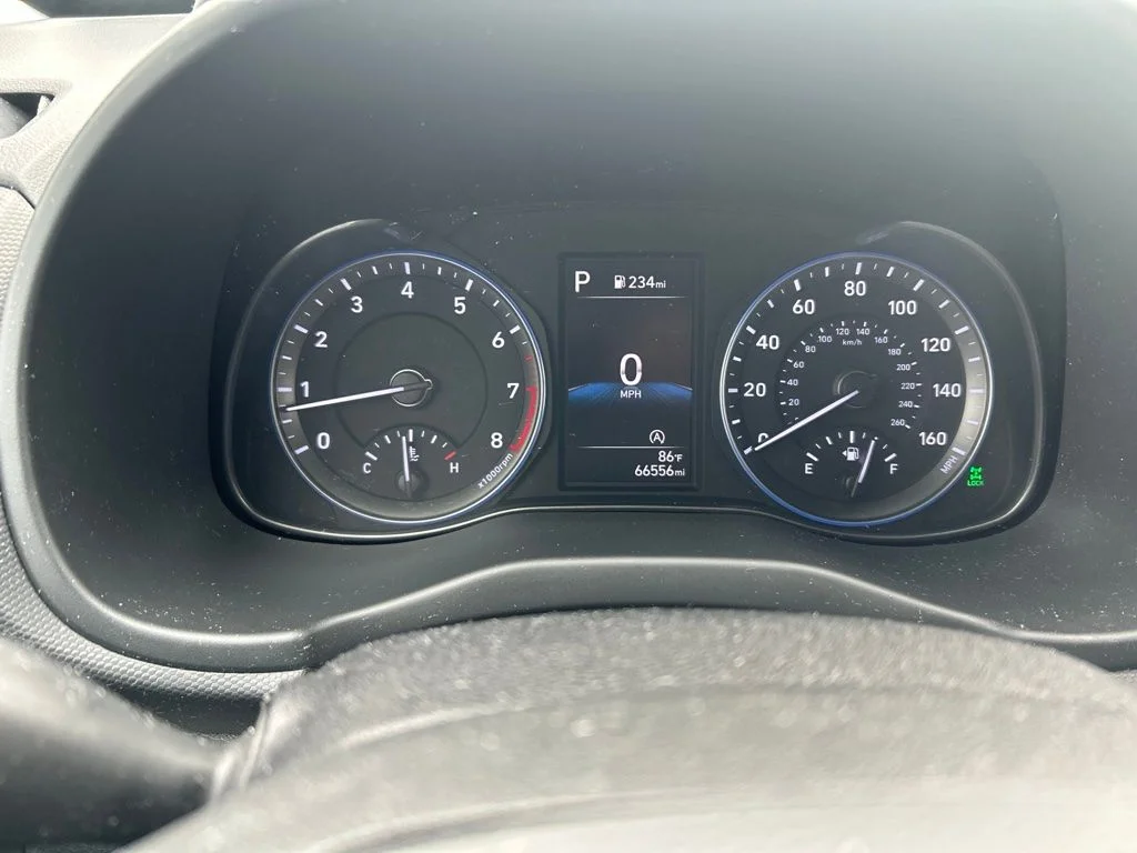 Used 2023 Red Hyundai SEL image 12