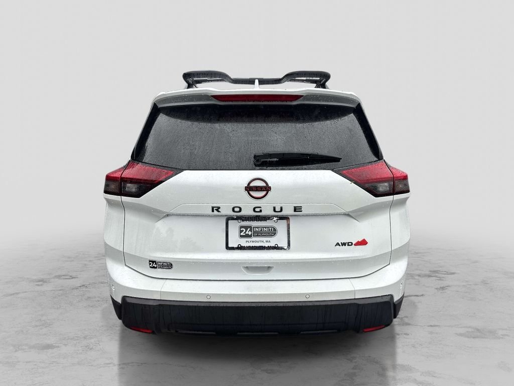 Used 2025 White Nissan Rock Creek image 4