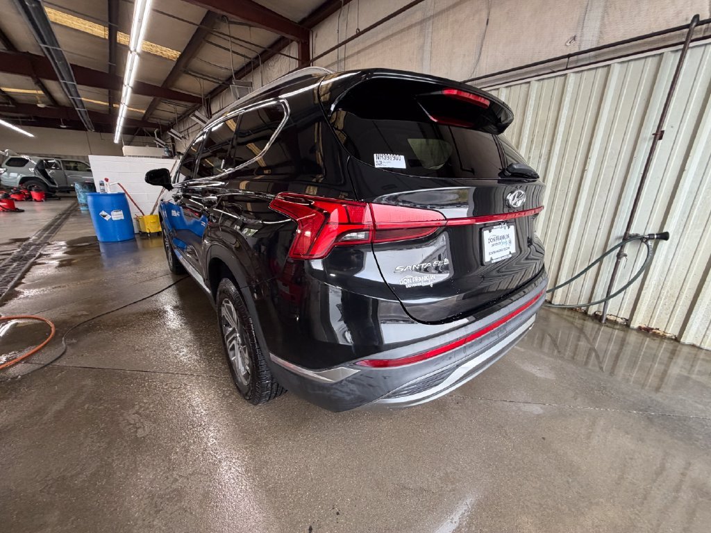 Used 2022 Black Hyundai SEL image 3