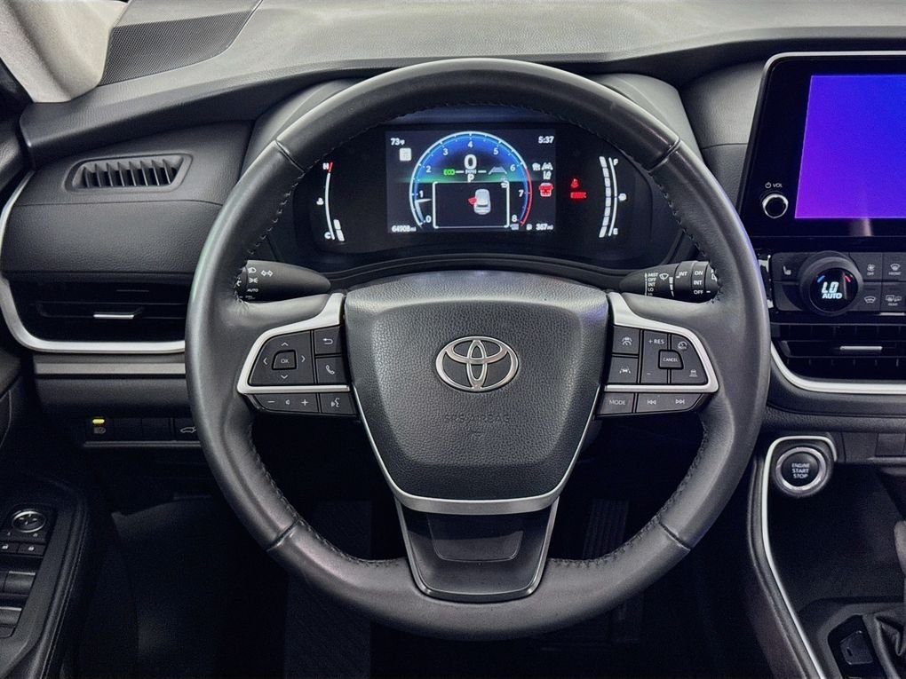 Used 2024  Toyota XLE image 39