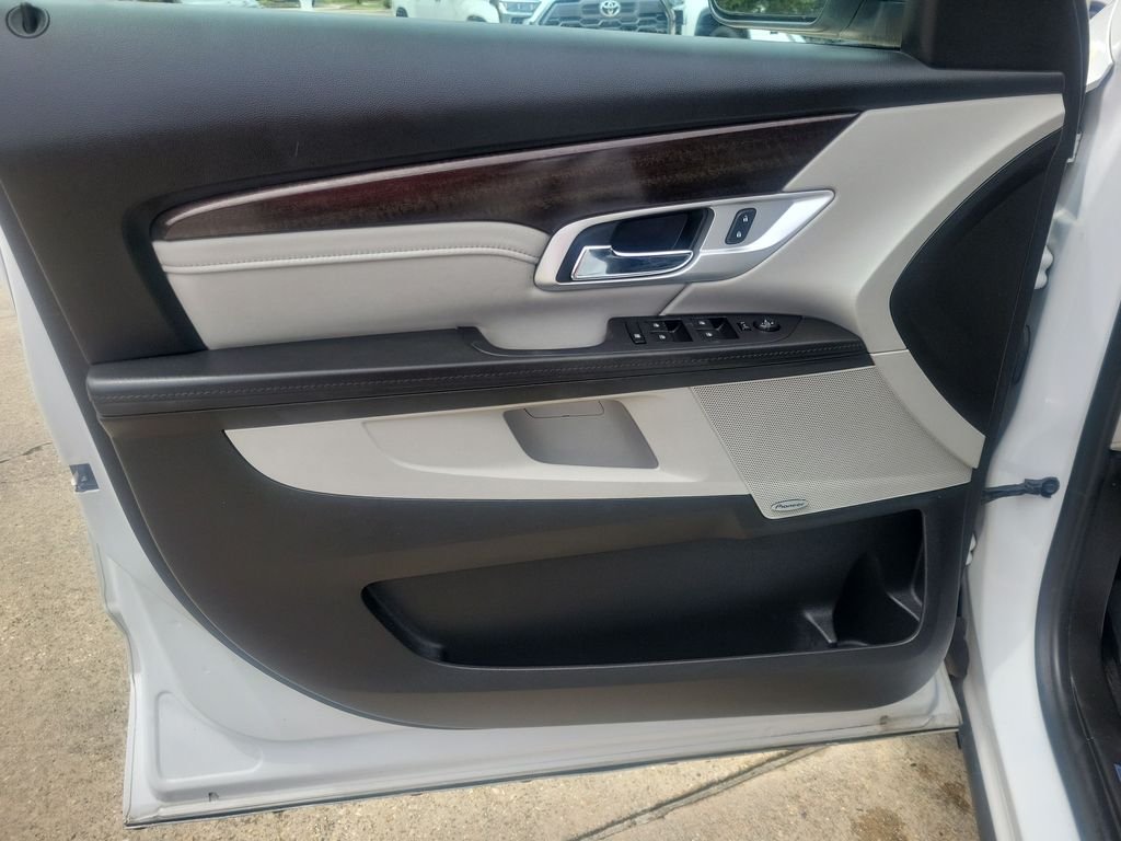 Used 2017 White GMC Denali image 13