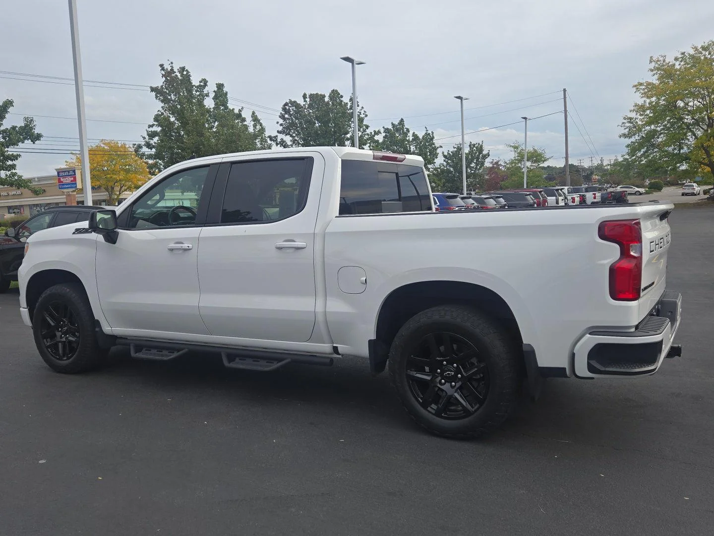 Used 2023 Summit White Chevrolet RST image 5