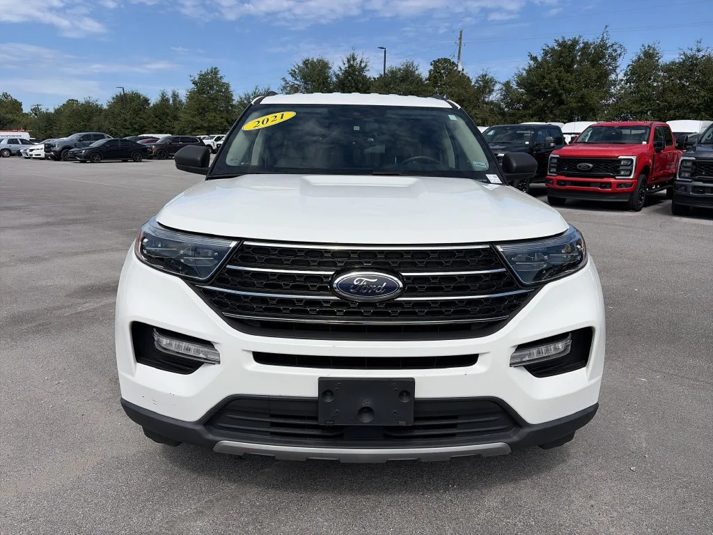 Used 2021 White Ford XLT image 10