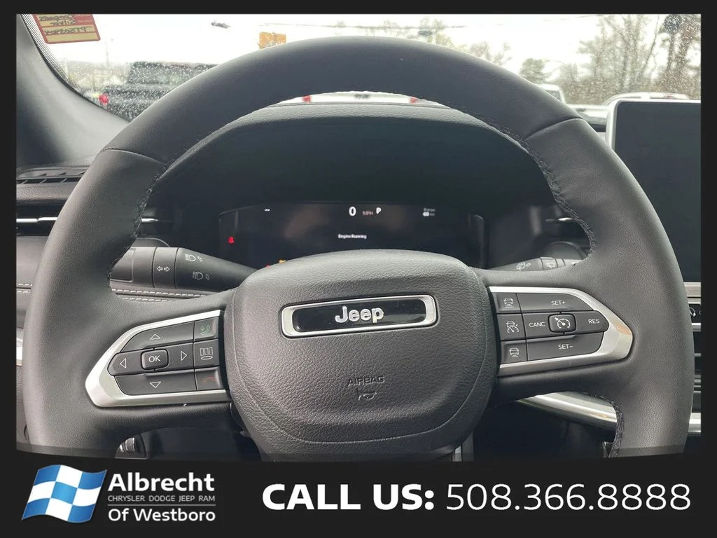 Used 2023 Silver Jeep Limited image 25