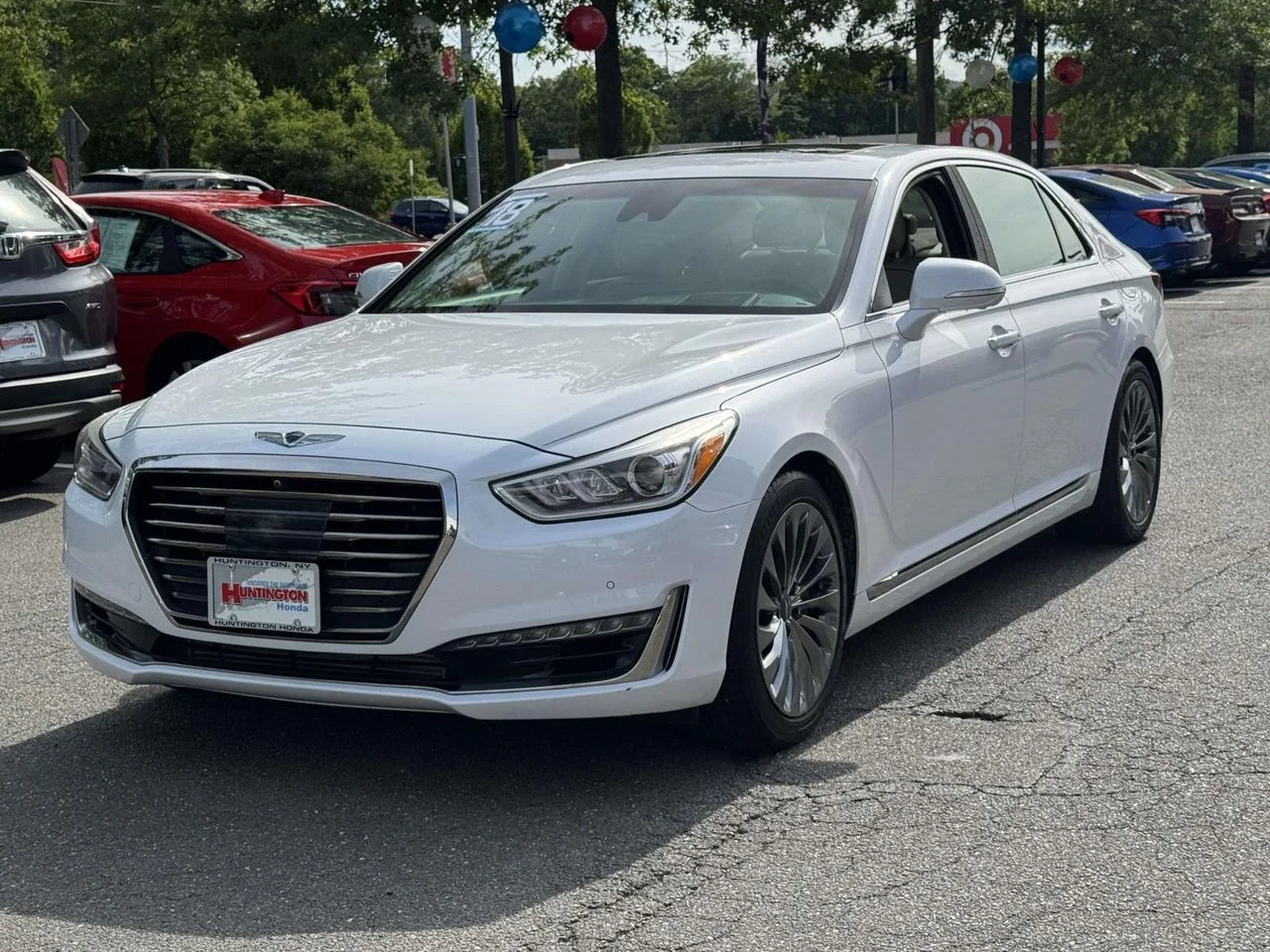Used 2018 Casablanca White Genesis 3.3T Premium image 4