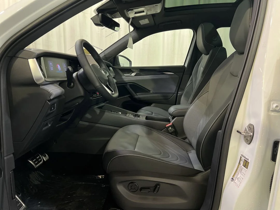 2026 Volkswagen Tiguan SE R-LINE BLACK - Photo 14