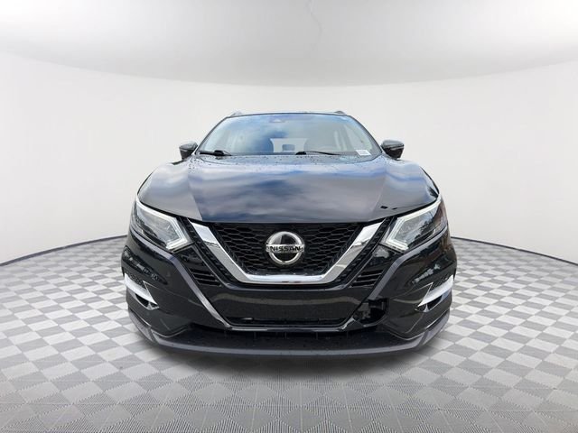 Used 2022 Black Nissan SL image 2