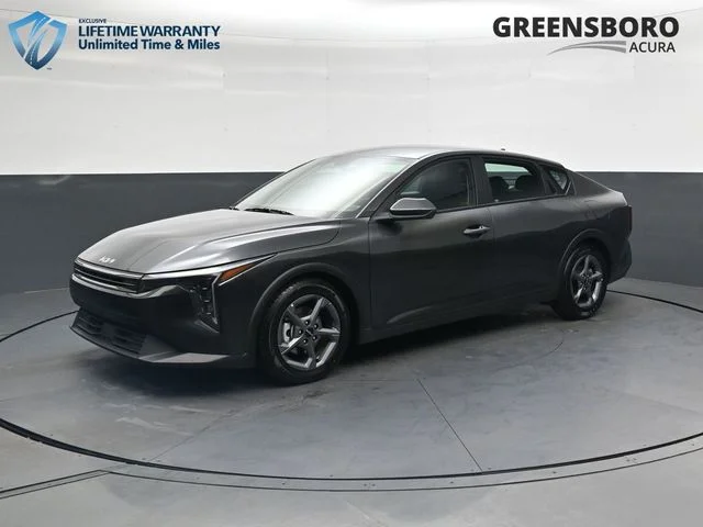 2025 Kia K4 LXS - Photo 12