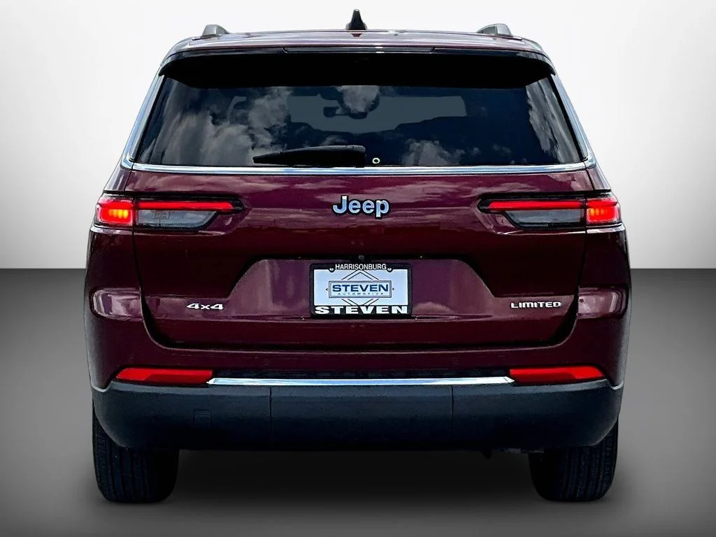 Used 2023 Red Jeep Limited image 5